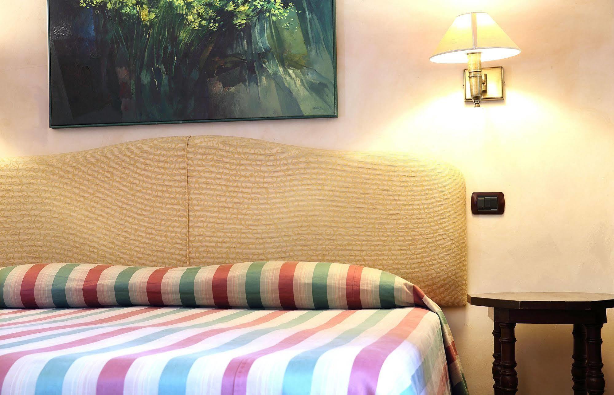 L'Agnata Di De Andre Boutique Hotel Tempio Pausania Ngoại thất bức ảnh