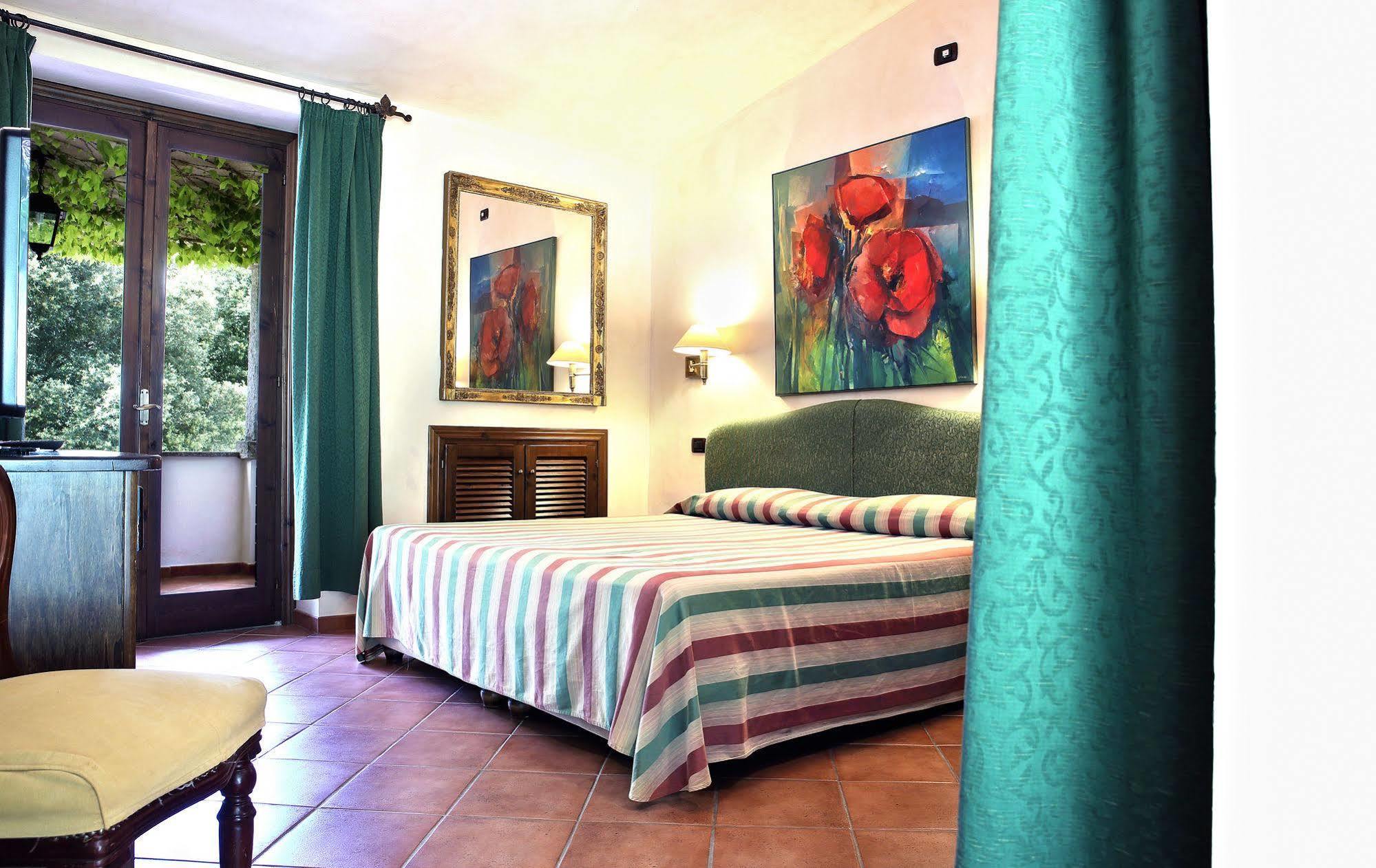 L'Agnata Di De Andre Boutique Hotel Tempio Pausania Ngoại thất bức ảnh