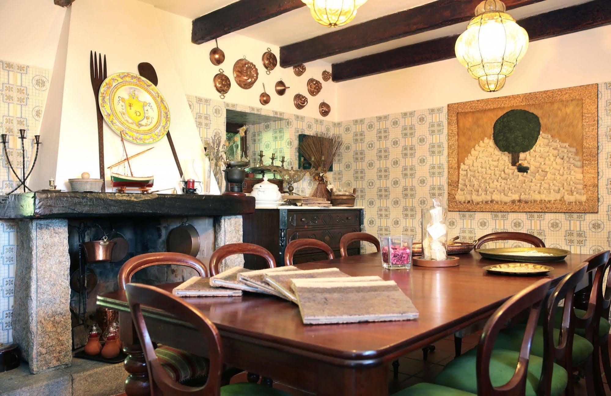 L'Agnata Di De Andre Boutique Hotel Tempio Pausania Ngoại thất bức ảnh